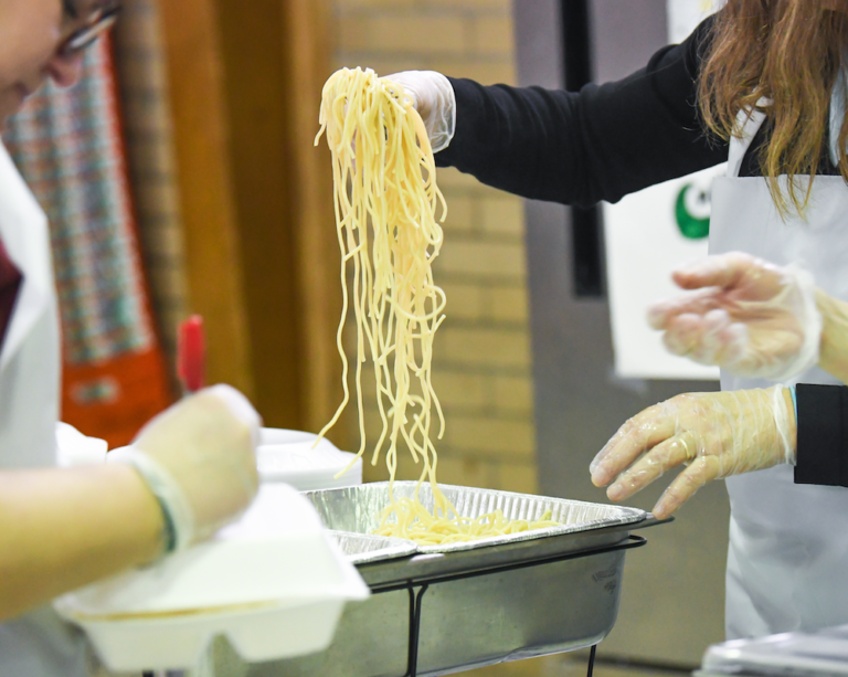 Bar and Restaurant Owners Group Helps School District Solve Lunch Debt