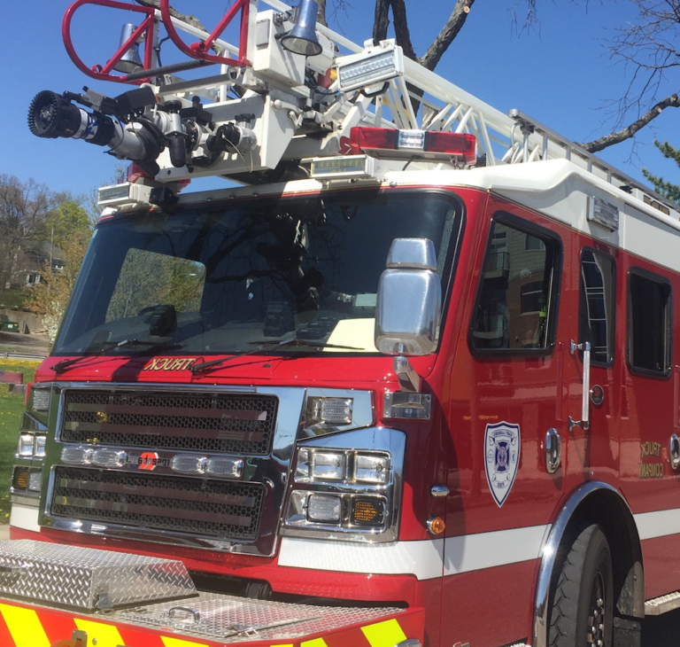 One-Car Crash in East Lansing Causing Outages